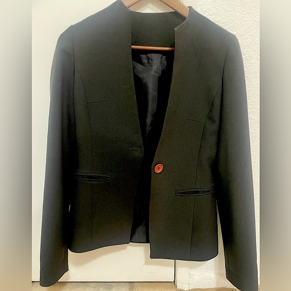 Beautiful Korean brand Doosan tower black blazer size small women’s coat jacket